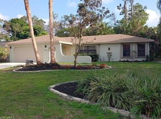 1758 Knights Ct, Naples, FL 34112