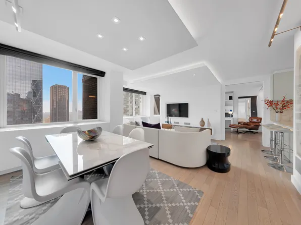 322 West 57th Street 51M image 1 of 12