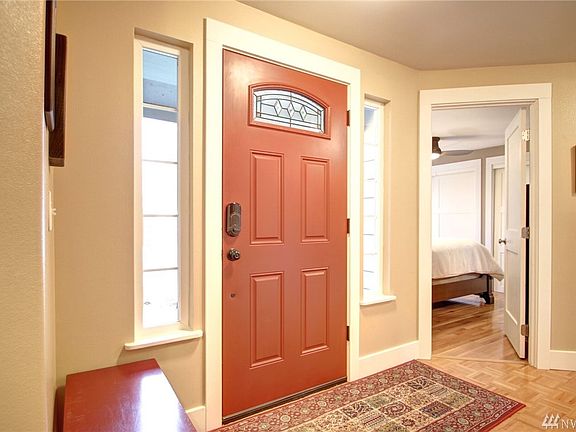 3rd image of 1218 Hemlock Pl