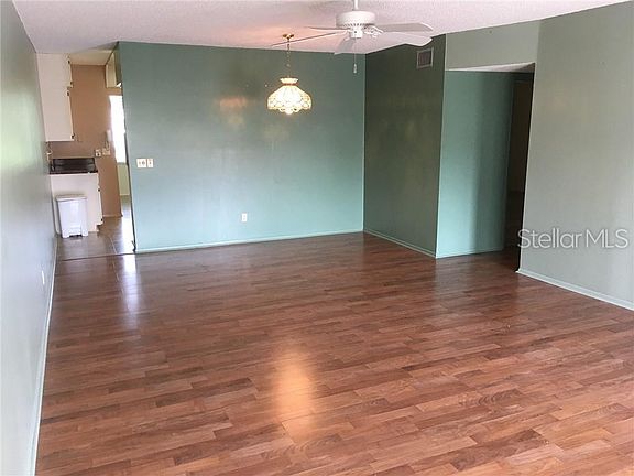 4th image of 2405 Franciscan Dr APT 27