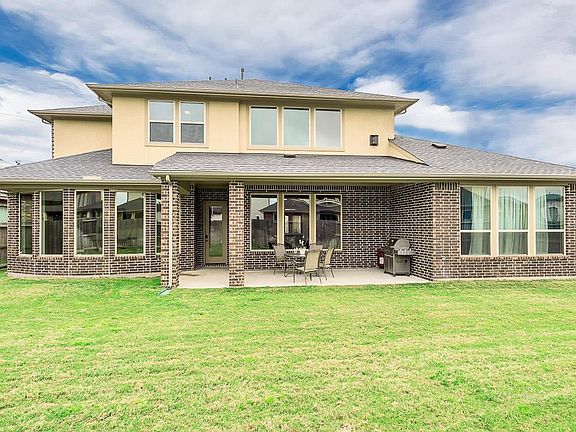 4th image of this home