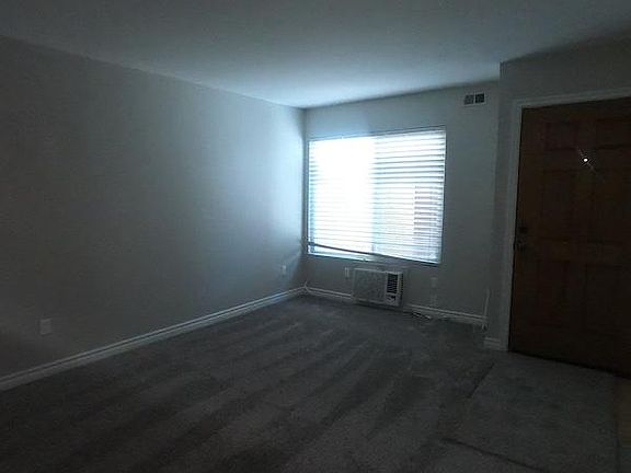 3rd image of 1681 Bayview Heights Dr Unit 27