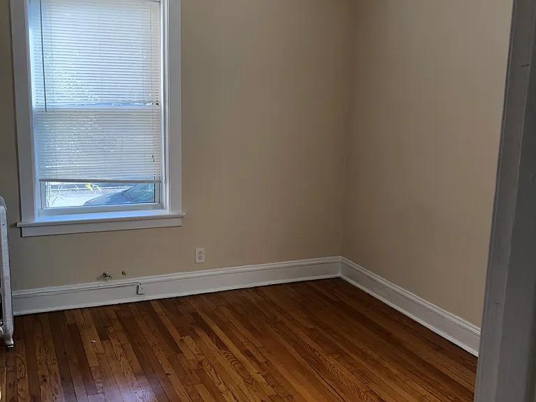 3120 W Belle Plaine Ave #3 — Photo 9