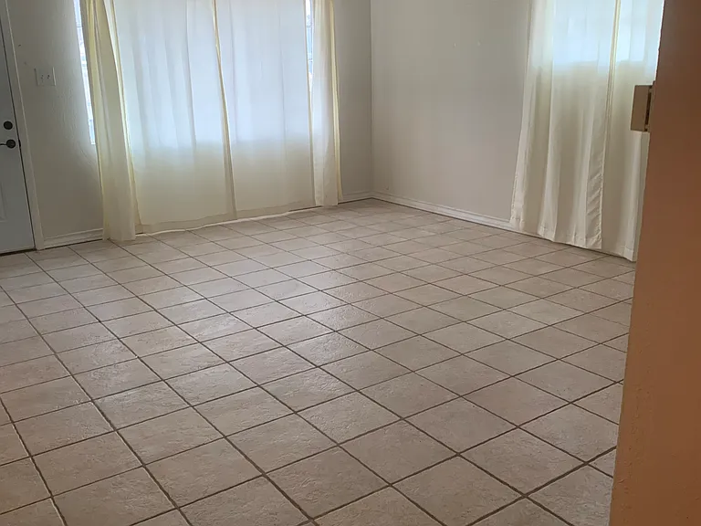 8205 Wh Burges Dr #1 — Photo 7