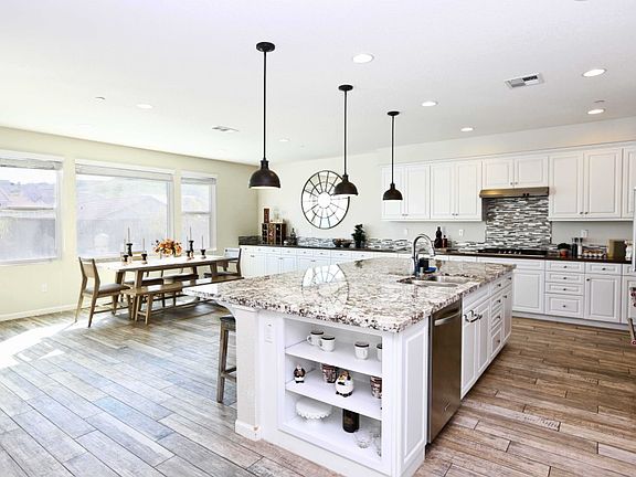 4th image of 4057 Sarasta Bay Dr