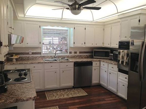 5th image of 207 Terry St