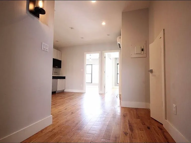 443 Harman St #2 — Photo 5