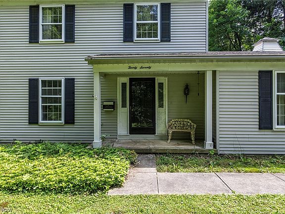 4th image of 2070 White Pond Dr