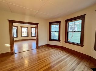 19-21 Gold Star Rd #1, Cambridge, MA 02140