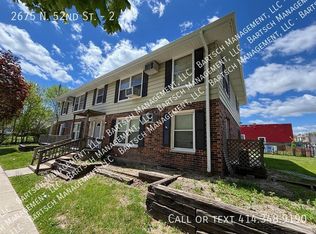 2675 N 52nd St APT 2, Milwaukee, WI 53210