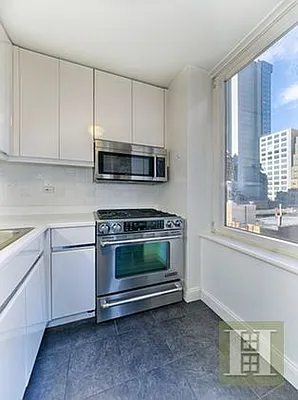 Rented by Halstead Real Estate | media 21
