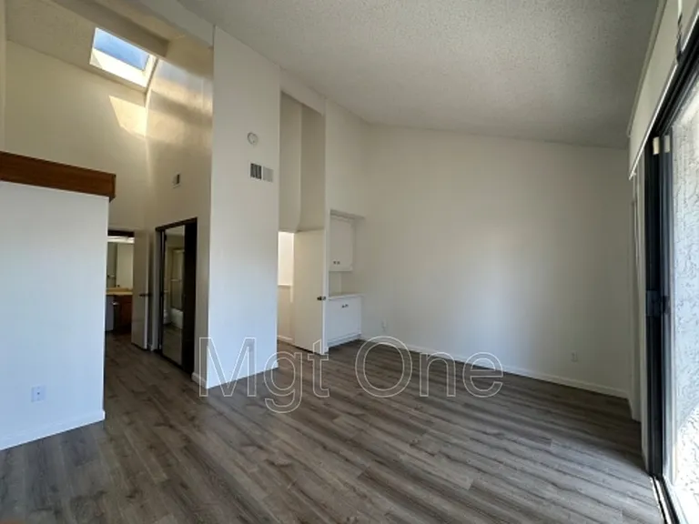 235 Oahu Way — Photo 10