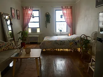 Rented by Avi Nash Associates