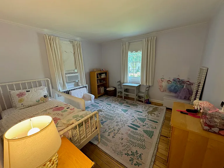 82 Linden Ave — Photo 17