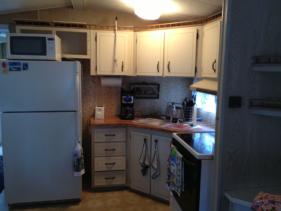 1st image of 604 Hillsborough St Lot 16