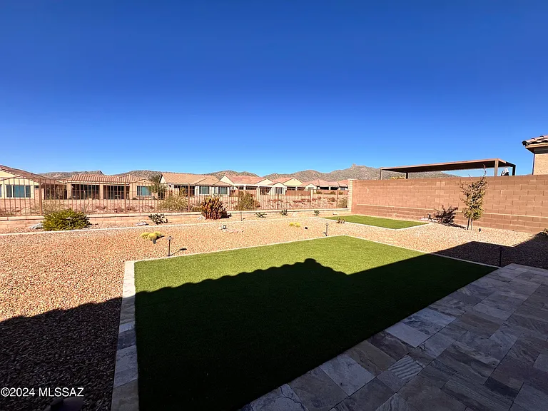 7010 W Cliff Spring Trl — Photo 38