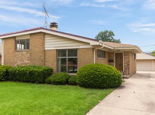 2242 Boeger Ave, Westchester, IL
