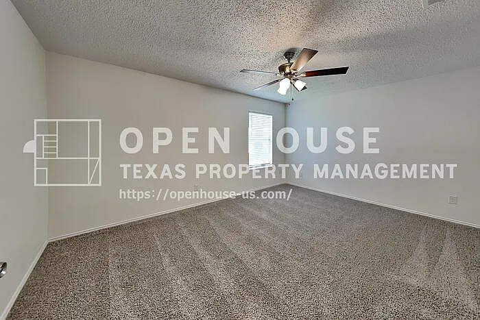 7900 Canoe Ridge Ln — Photo 11
