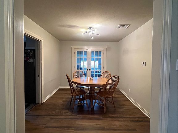 4th image of 3024 Columbus Ave