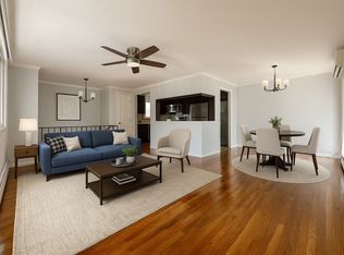 17 Brennan St #2, Huntington, NY 11743