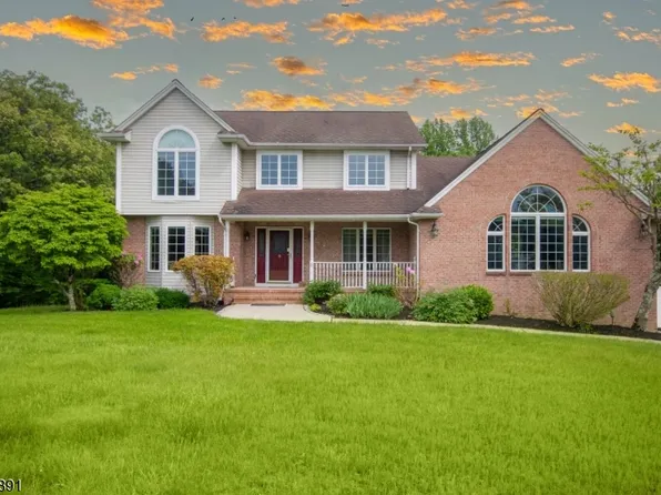 6 Meadow Lake Dr, Hardwick Twp., NJ 07825