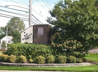 4452 Donna Dr, Cleveland, OH 44143