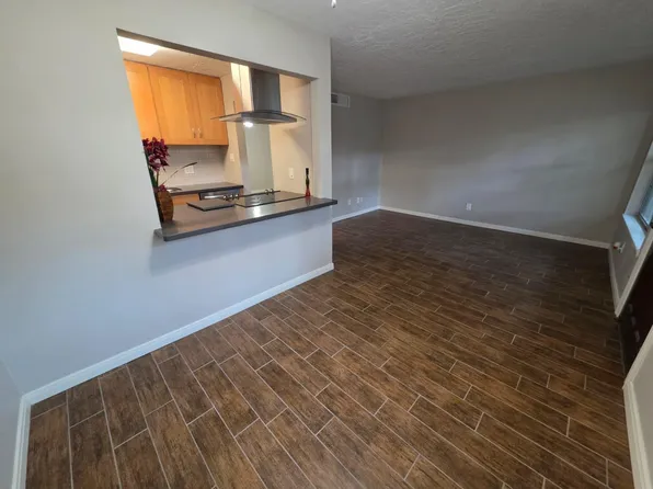 3224 Timmons Ln APT 117, Houston, TX 77027
