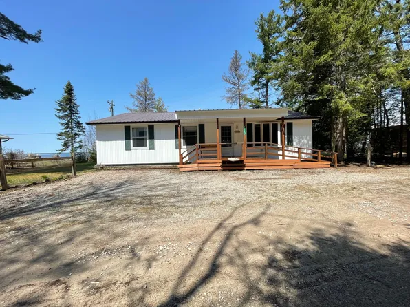 12102 Ray Dr, Ocqueoc, MI 49759