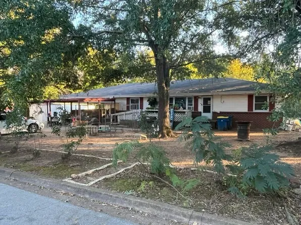 2400 Creek St, Kilgore, TX 75662