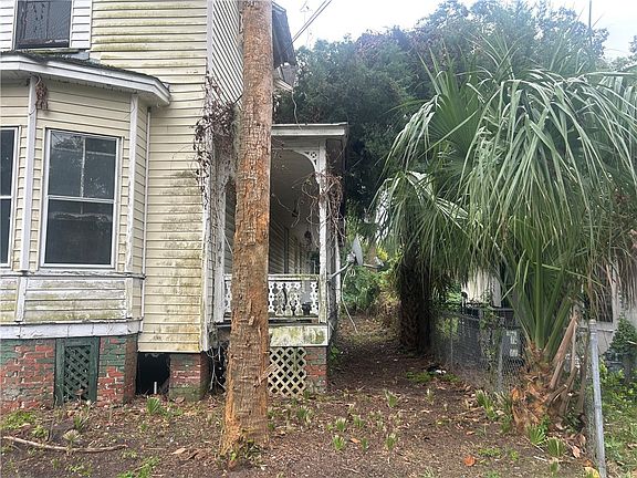 3rd image of 508 Albemarle St #A-d