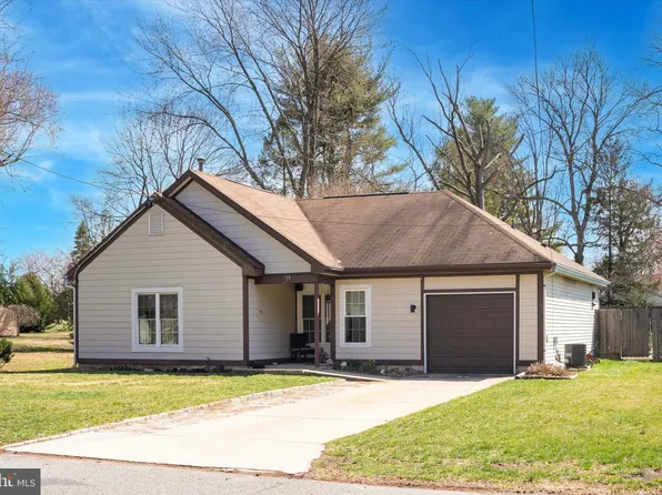39 Granite Ave, Mount Laurel, NJ 08054