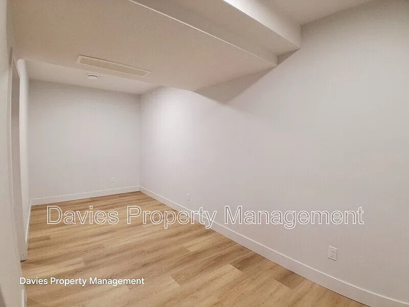 1915 164th St SW — Photo 4
