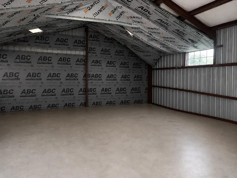 2520 W Mount Houston Rd — Photo 19