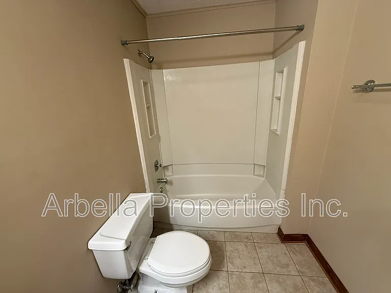 1608 Herrin Dr — Photo 12