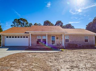 145 Turtle Ct, Newport, NC 28570