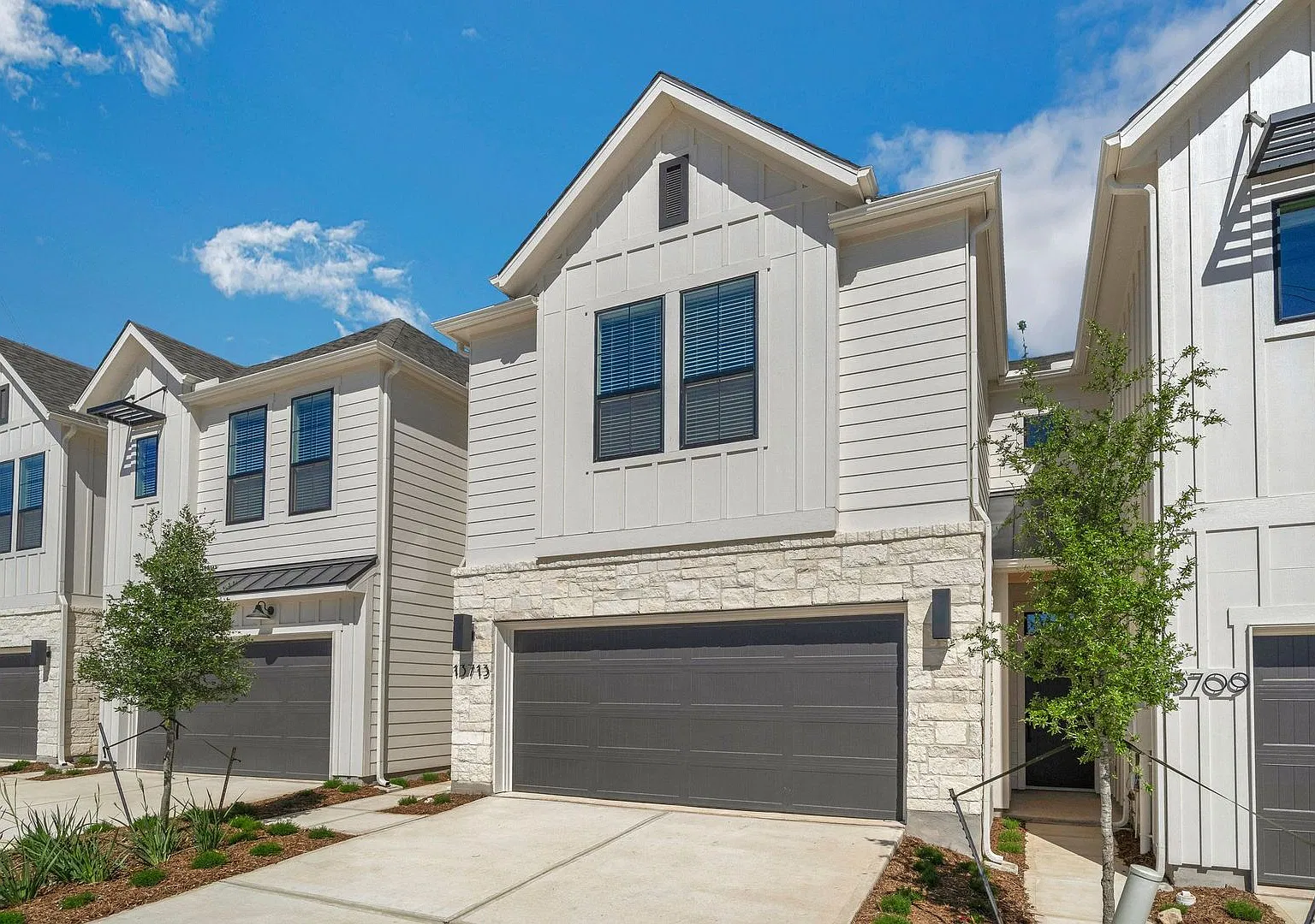 Gorgeous Luxury Townhome (Florence Floor Plan) — Photo 1