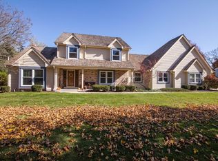 11800 N Lantern Ln, Mequon, WI 53092