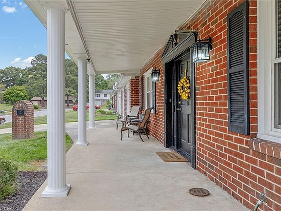 5th image of 537 Pine Hill Rd