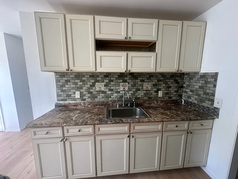 6 Whitman Ct — Photo 26