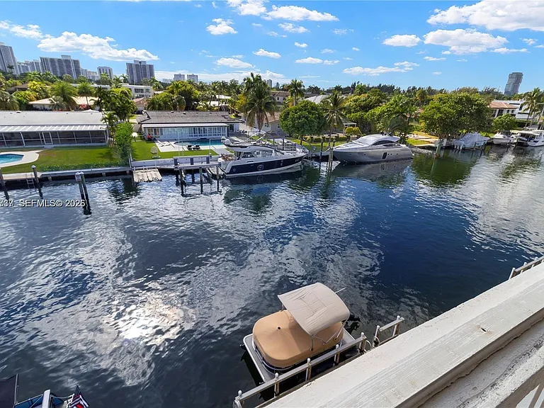 455 Paradise Isle Blvd #402 — Photo 44