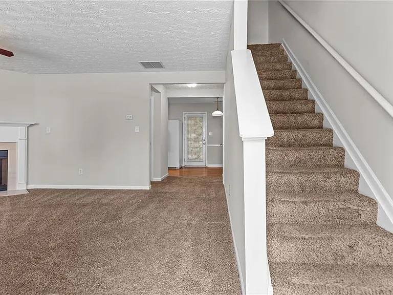 1483 Little Creek Dr — Photo 9