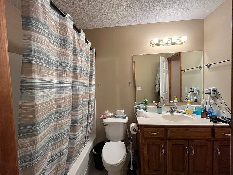 1302 Cloverleaf Ct — Photo 11