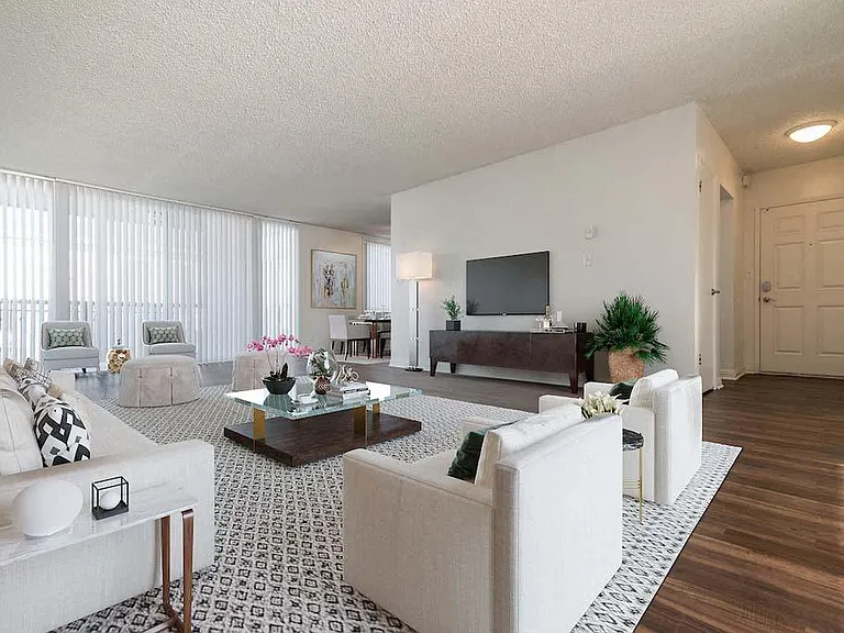 Park Avenue Apartments — Photo 5