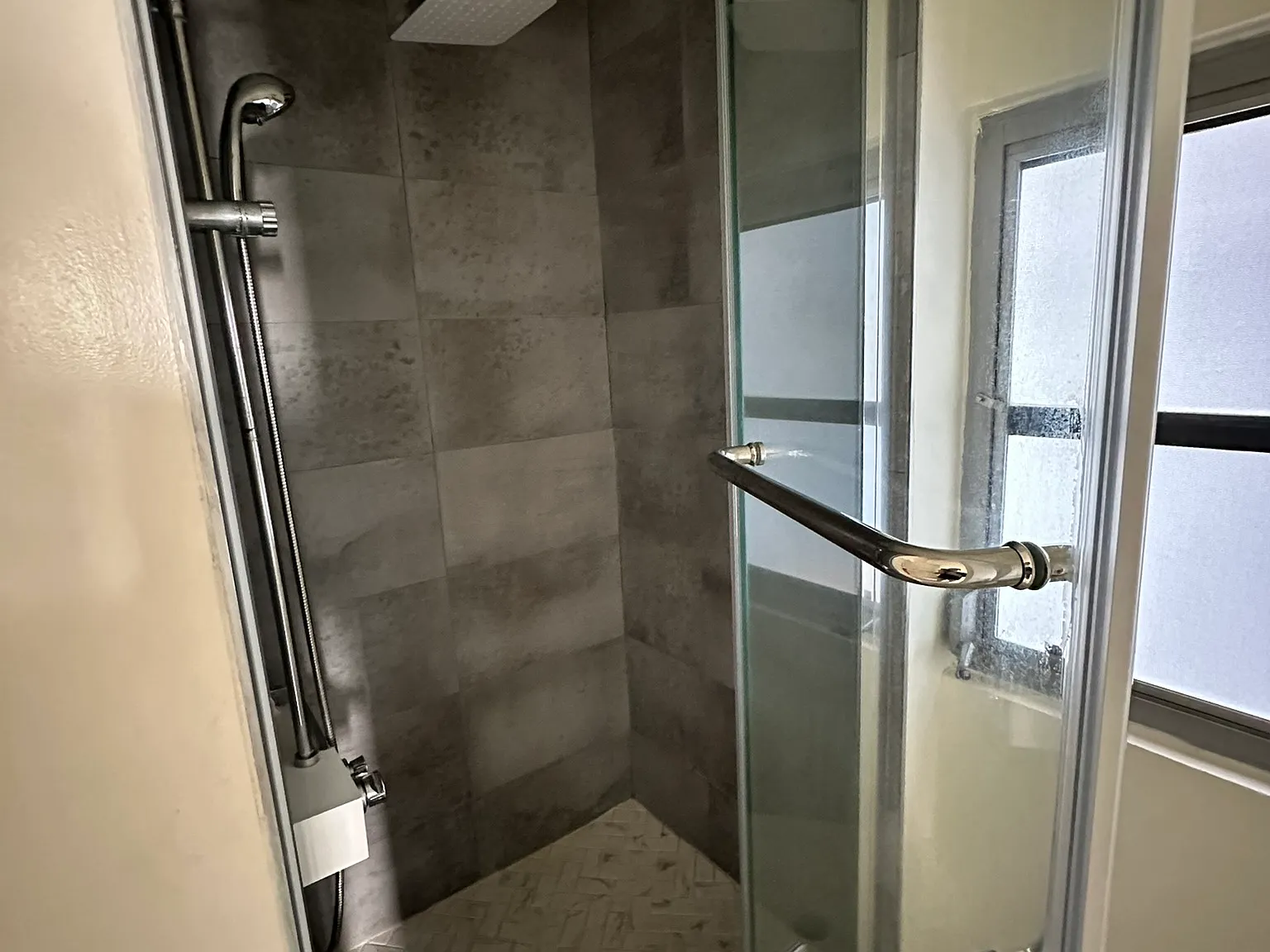 2 bed, 977 sqft, $3,250 — Photo 4
