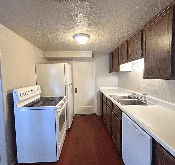 735 N Grant Ave #2 — Photo 2