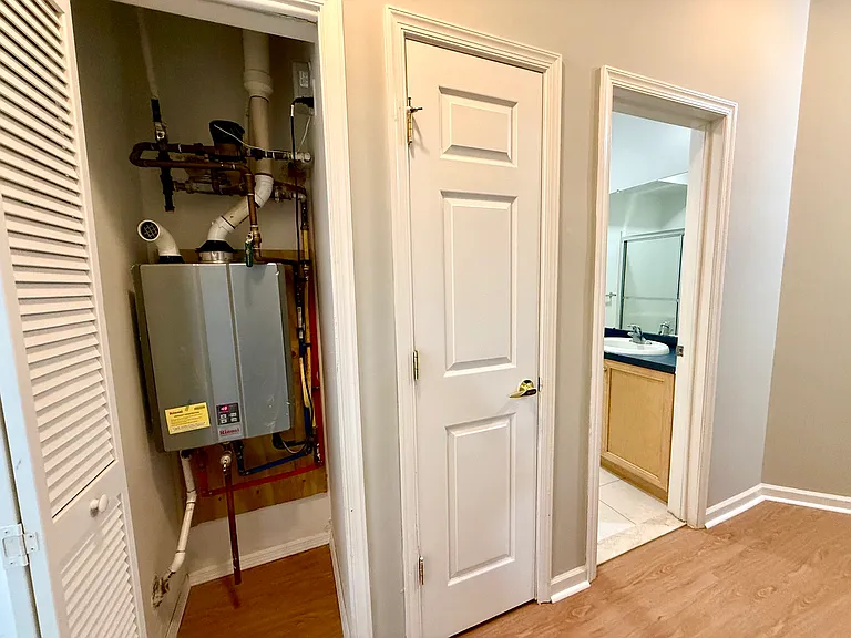 200 Dey St #227 — Photo 9