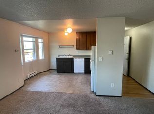 908 S 14th St APT B, Tacoma, WA 98405