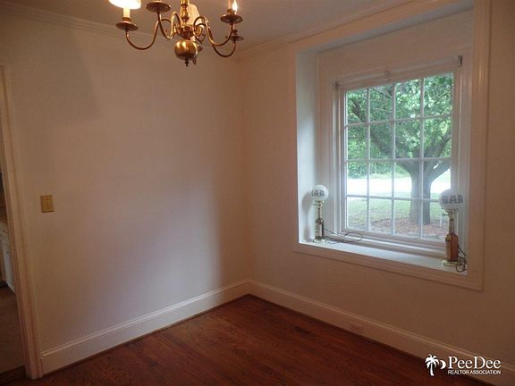4th image of 118 Green St