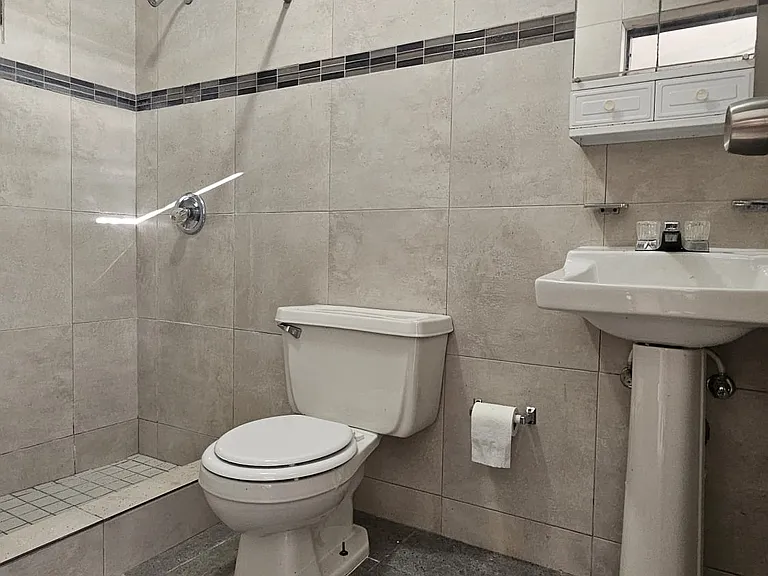 Bathroom 2