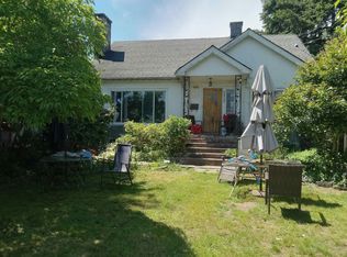 9915 132nd St, Surrey, BC V3T3S9